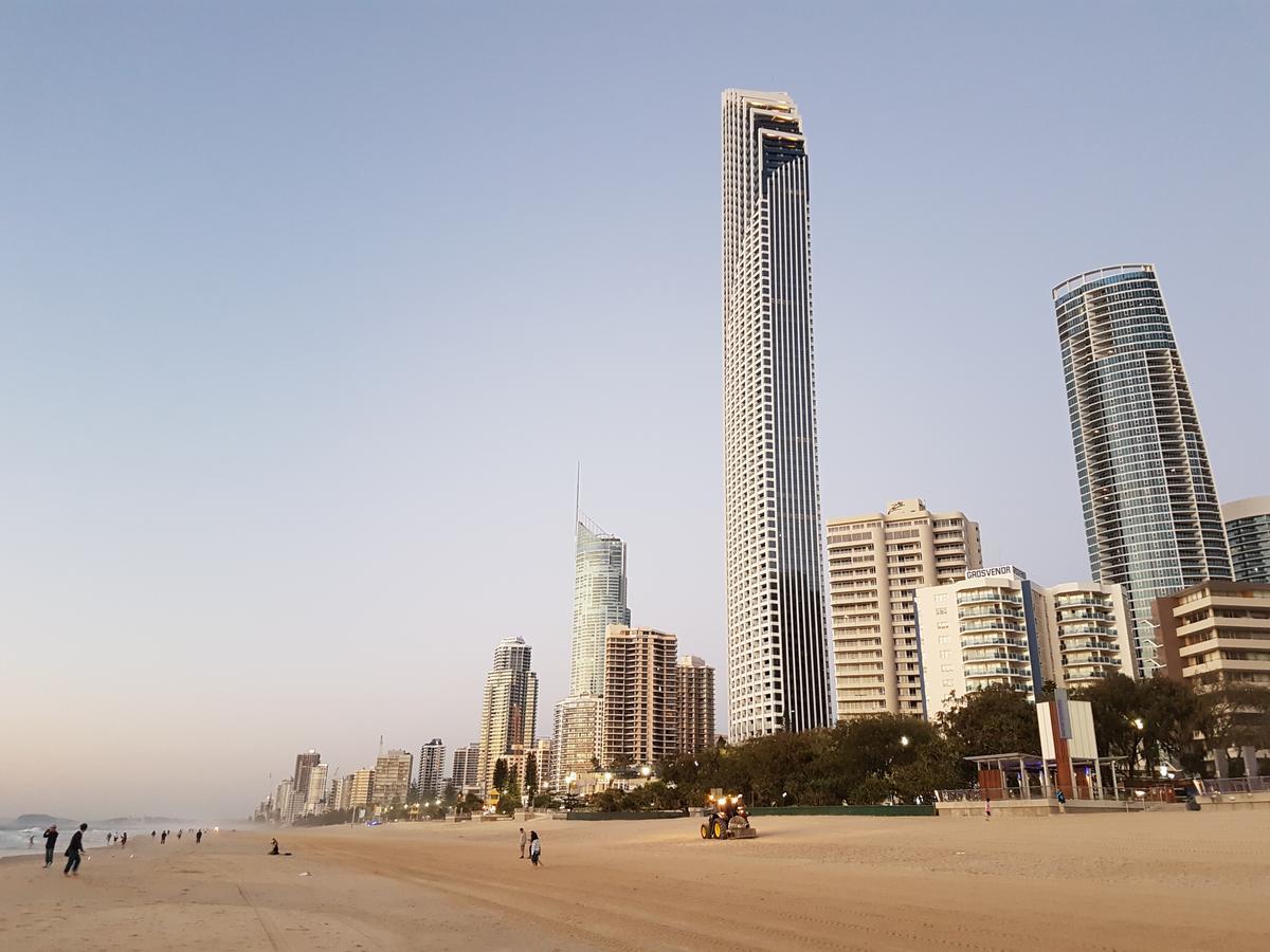 Monte Carlo Surfers Paradise Exterior foto