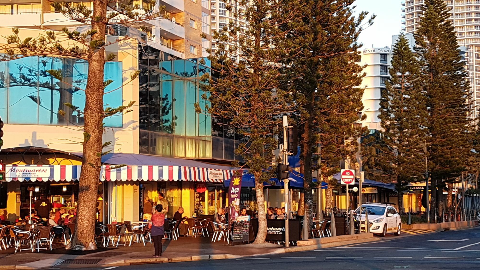 Monte Carlo Surfers Paradise Exterior foto